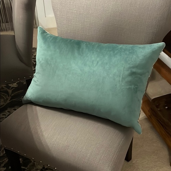 Soho Studio feather filled pillowTropical Leaf Print 22x15 cut velvet - Picture 5 of 10